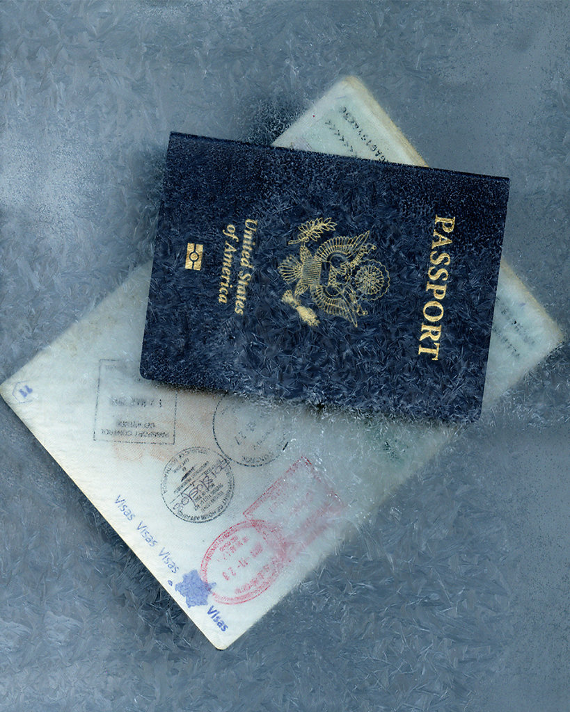 COVID-19C-MONGIN-SASHA-Passeports.jpg